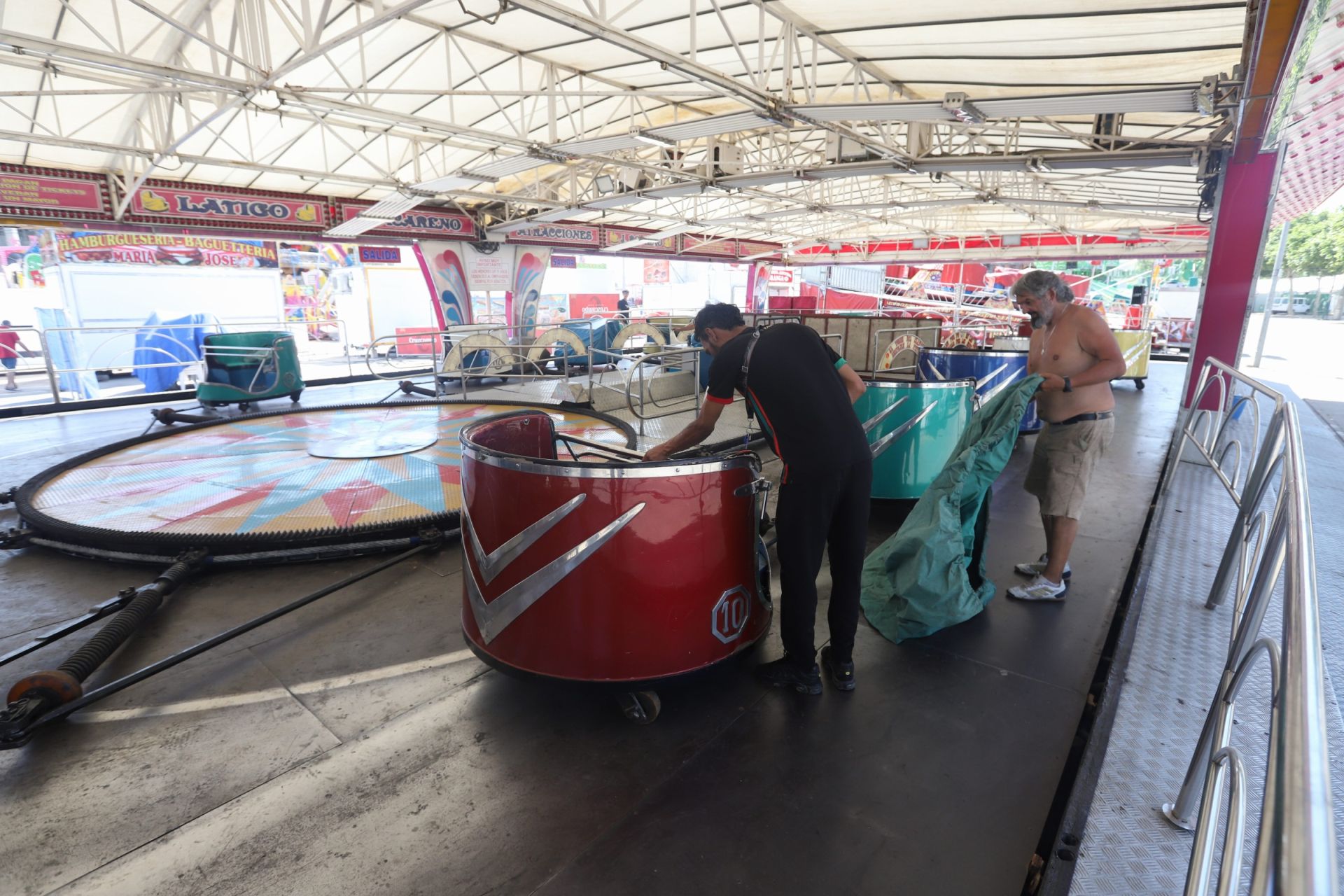 Los últimos preparativos de la Feria de Córdoba 2025, en imágenes