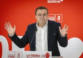 El secretario general del PSOE de Extremadura, Miguel Ángel Gallardo
