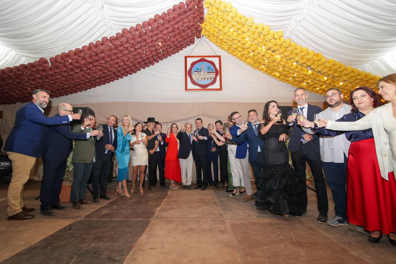 El espectacular ambiente en la primera noche de la Feria de Córdoba 2025, en imágenes