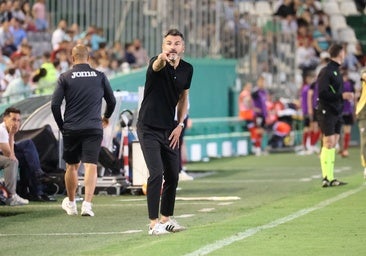 Iván Ania: «La temporada ha sido un éxito, pero tenemos que redondear con un buen final»