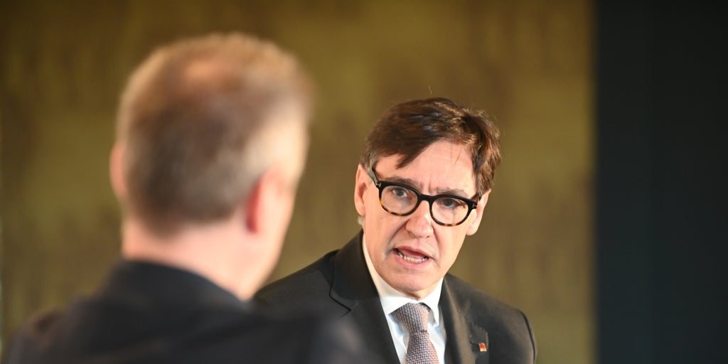 Illa se reúne en privado con Azcón y luego afirma que «la conciencia aragonesista se forjó en Cataluña»