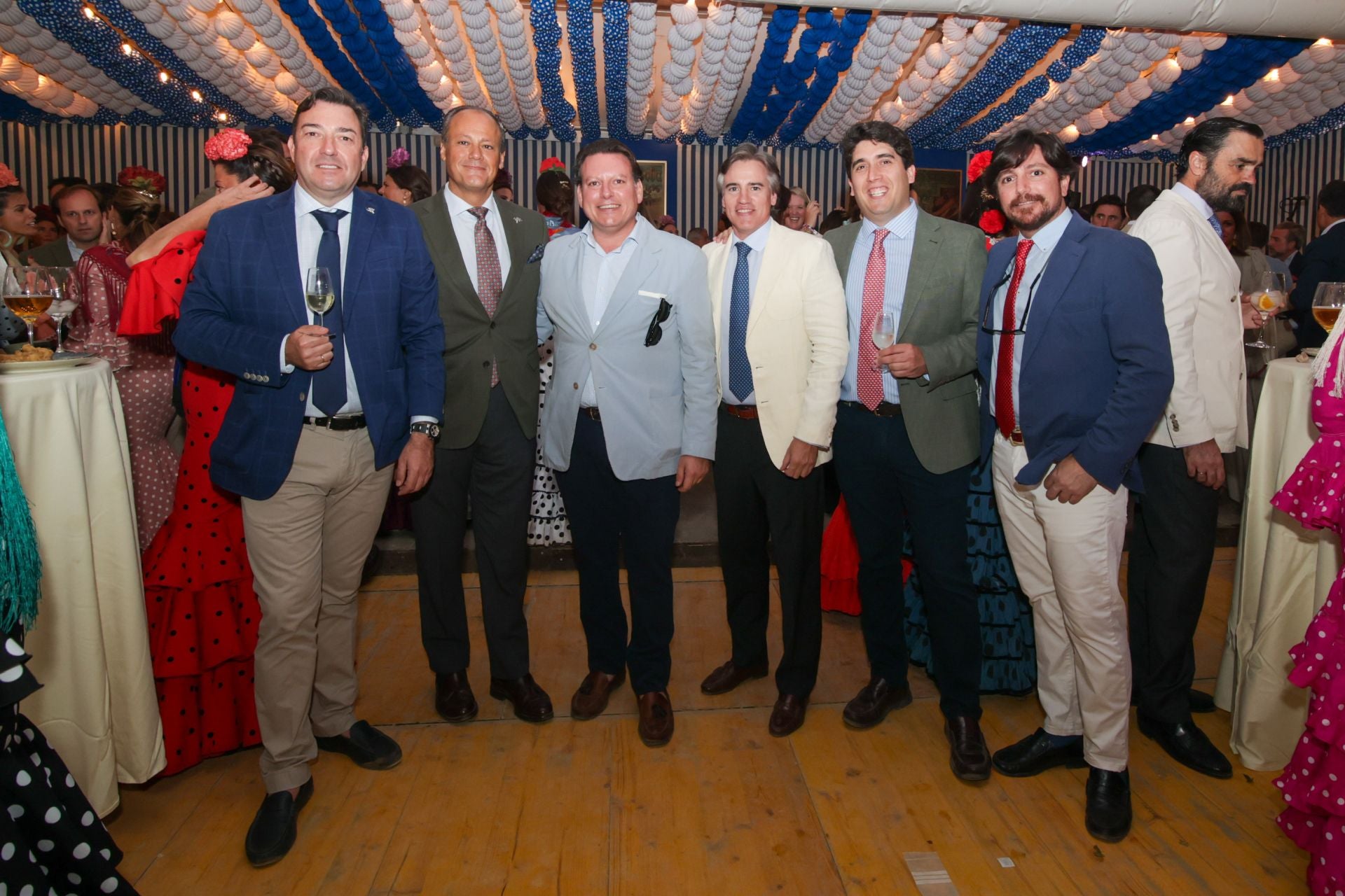 Las mejores imágenes del gran ambiente en las casetas de la Feria de Córdoba este sábado