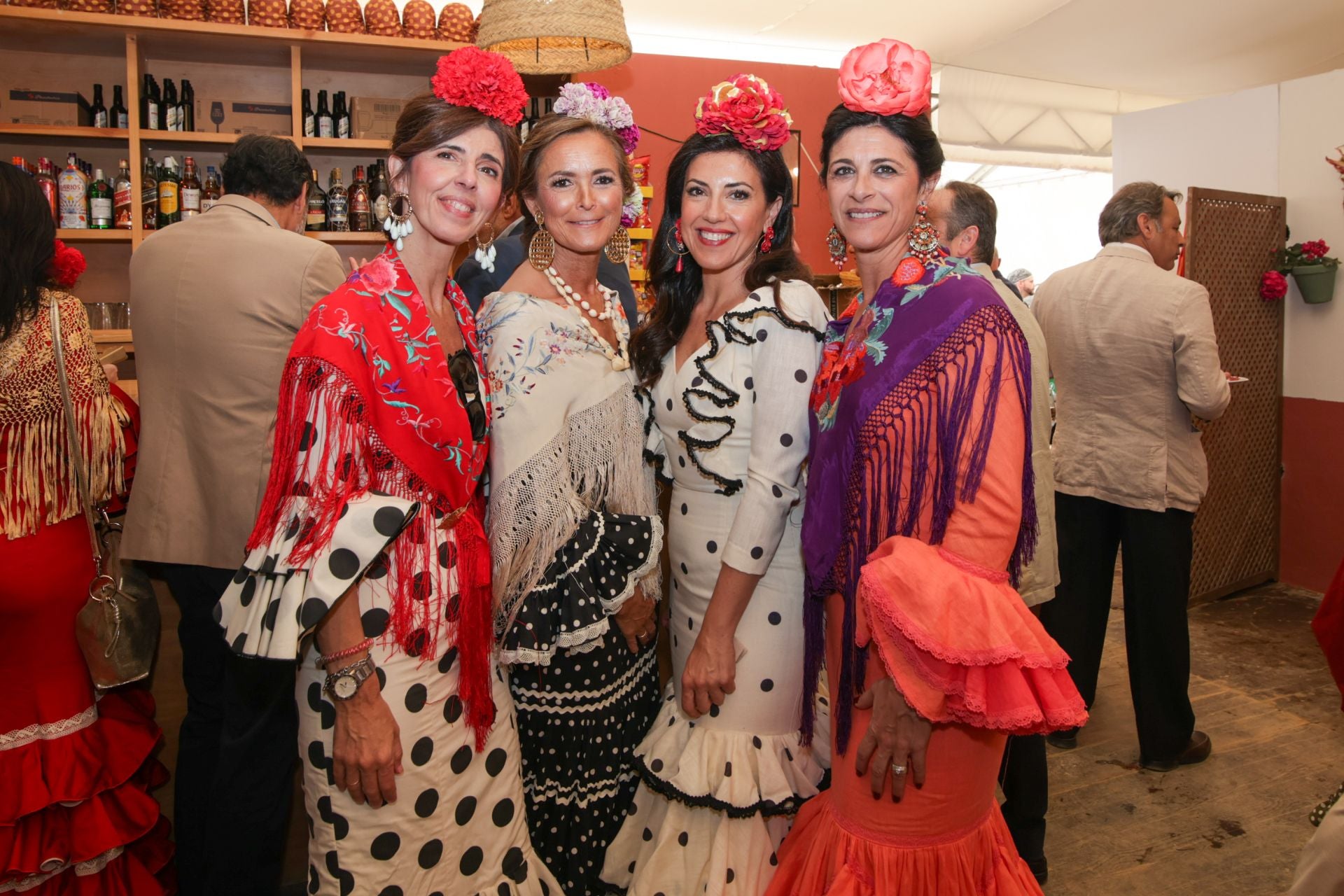 Las mejores imágenes del gran ambiente en las casetas de la Feria de Córdoba este sábado