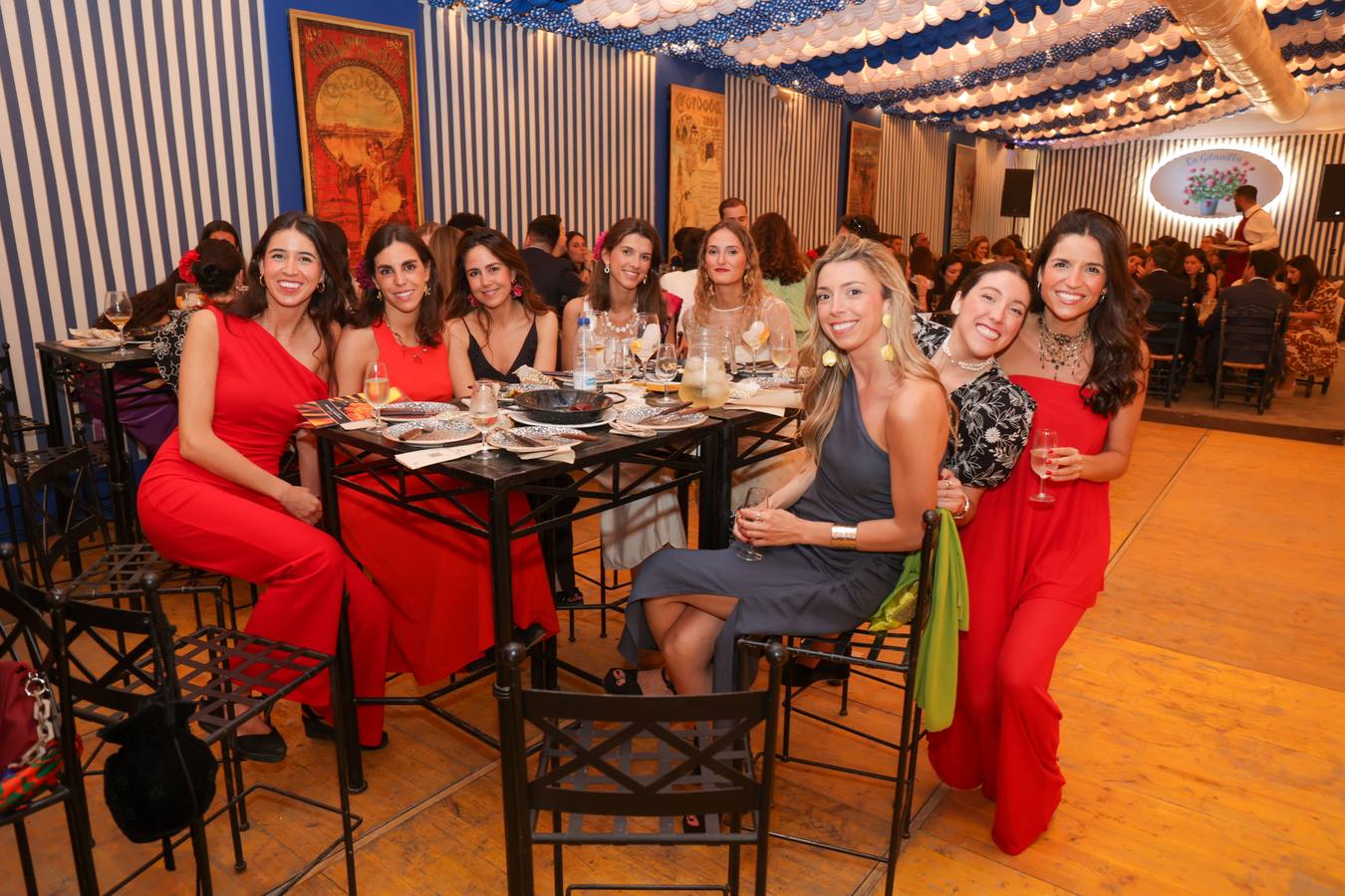 El espectacular ambiente en la primera noche de la Feria de Córdoba 2025, en imágenes