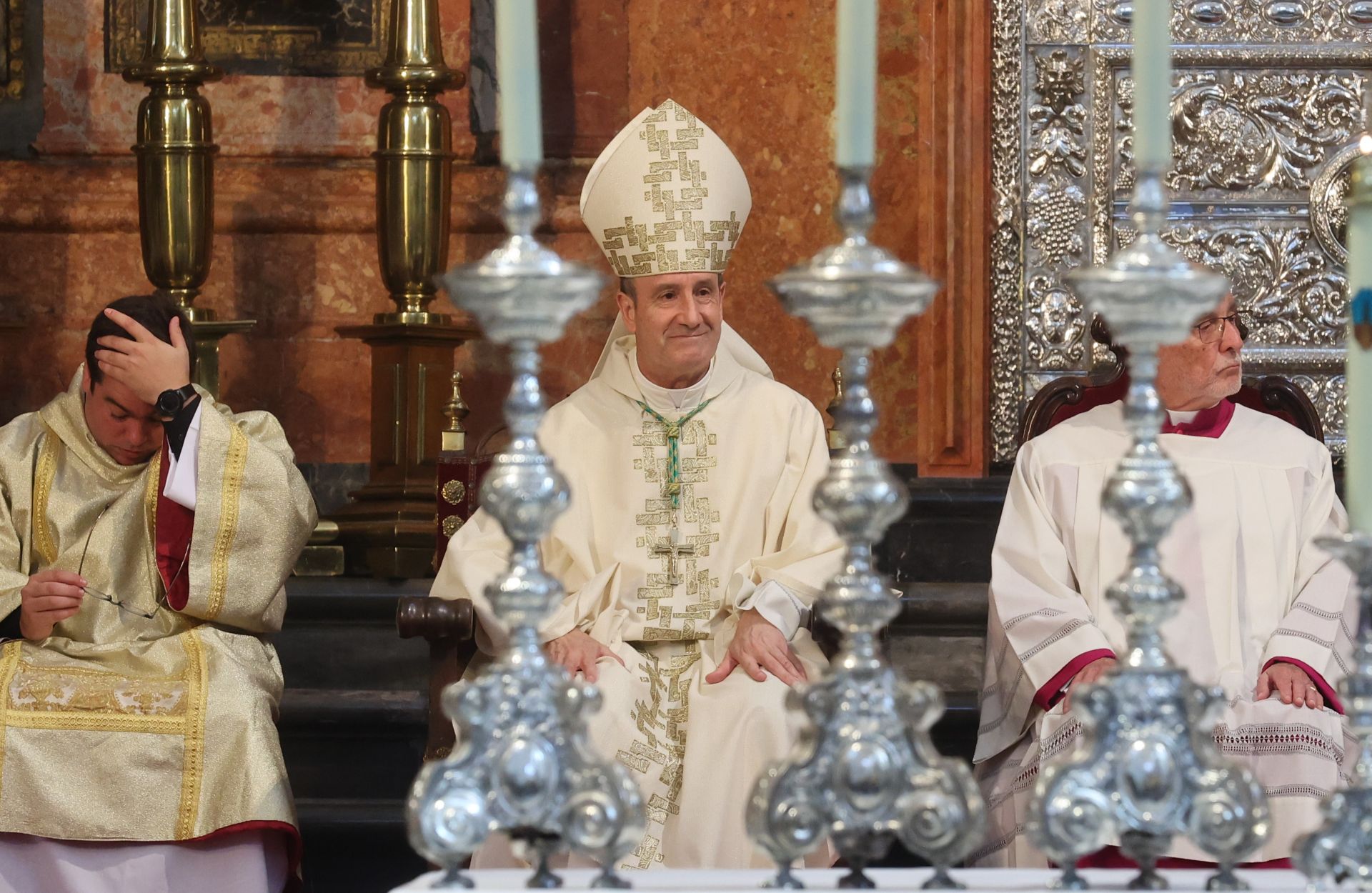 La toma de posesión de Jesús Fernández como nuevo obispo de Córdoba, en imágenes