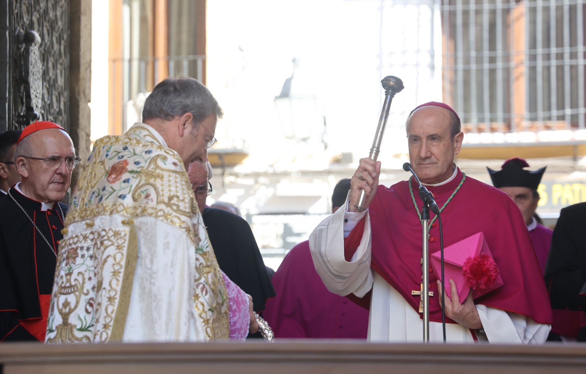 La toma de posesión de Jesús Fernández como nuevo obispo de Córdoba, en imágenes