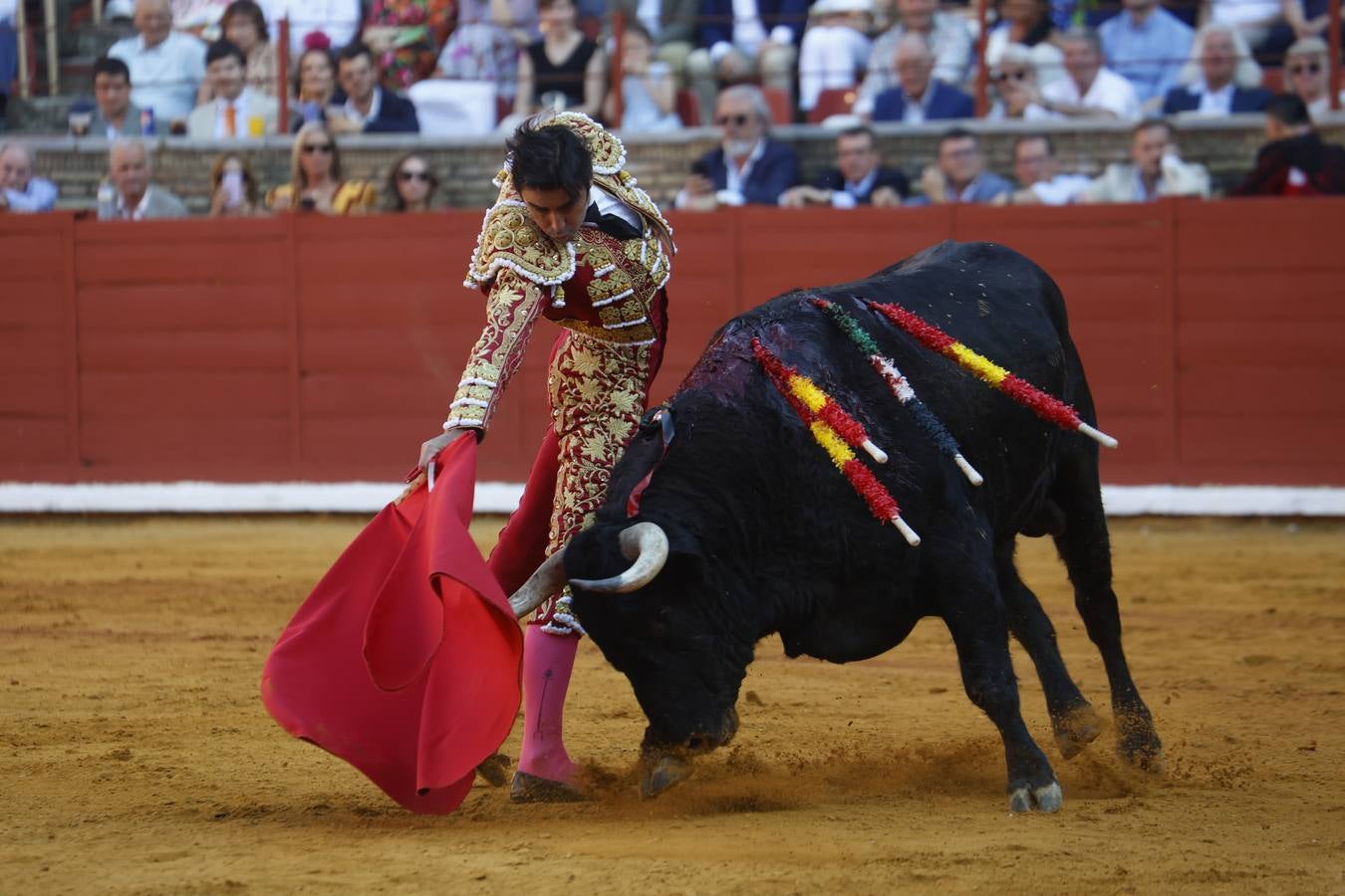 La corrida de Perera, De Justo y Jiménez en Córdoba, en imágenes