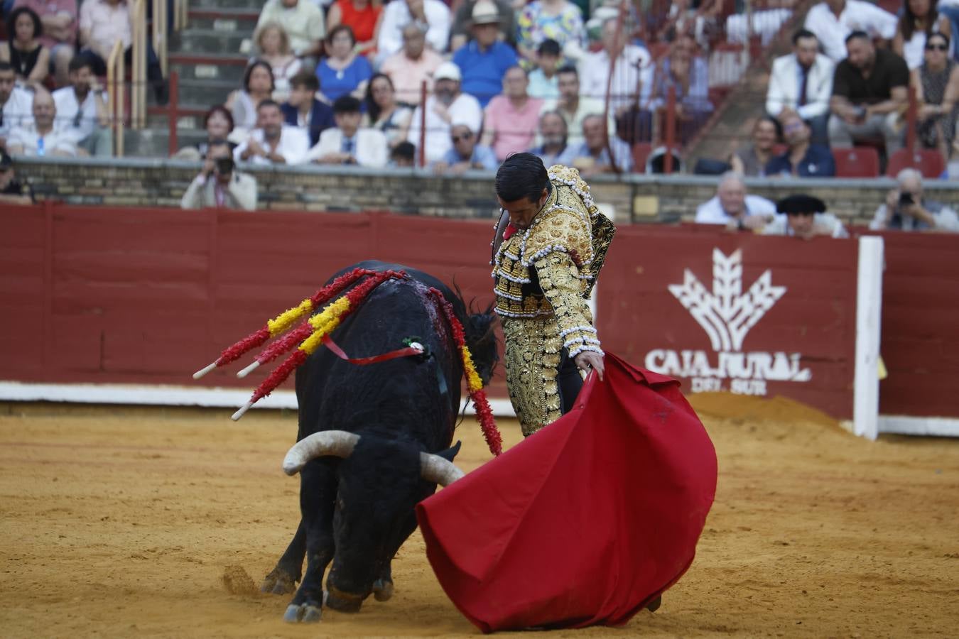 La corrida de Perera, De Justo y Jiménez en Córdoba, en imágenes