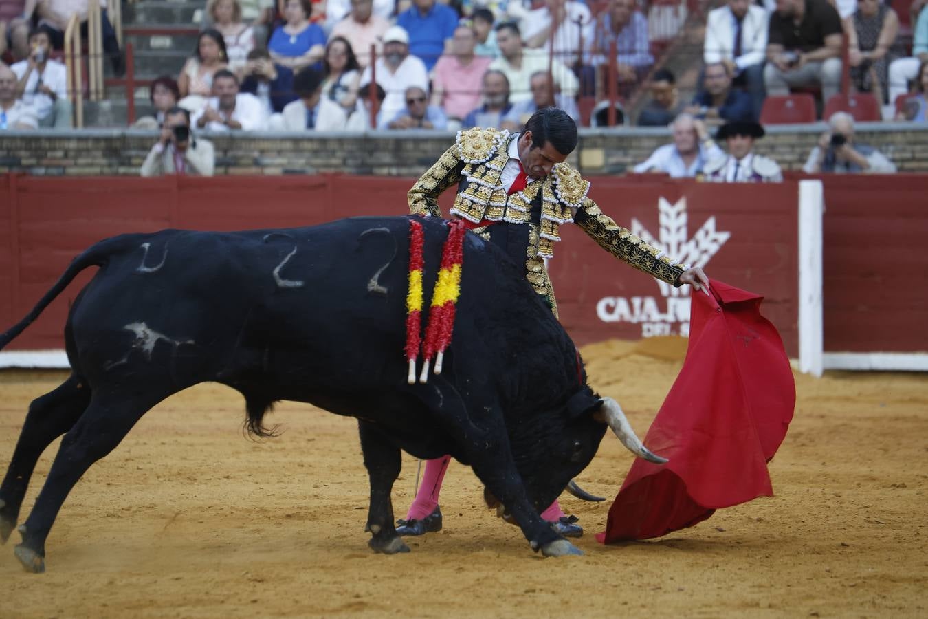 La corrida de Perera, De Justo y Jiménez en Córdoba, en imágenes