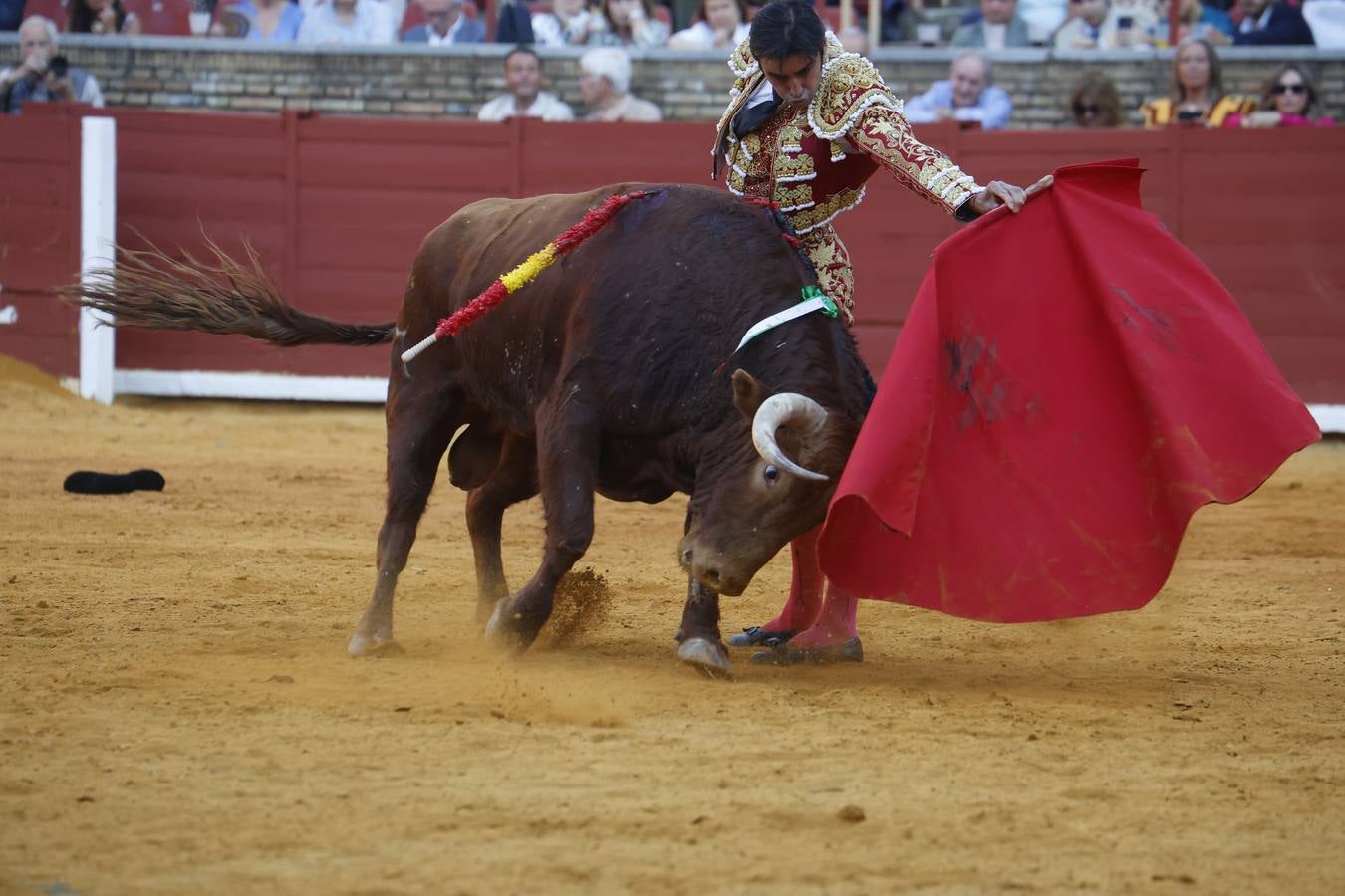 La corrida de Perera, De Justo y Jiménez en Córdoba, en imágenes