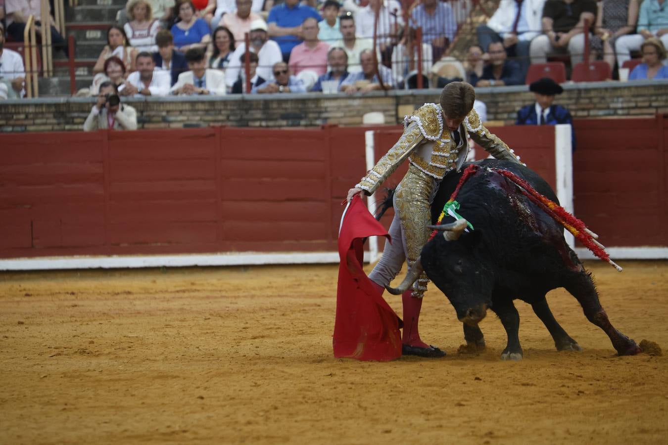 La corrida de Perera, De Justo y Jiménez en Córdoba, en imágenes