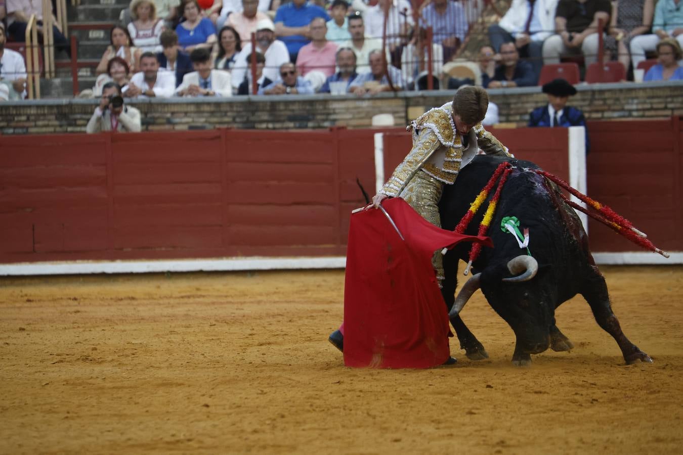 La corrida de Perera, De Justo y Jiménez en Córdoba, en imágenes