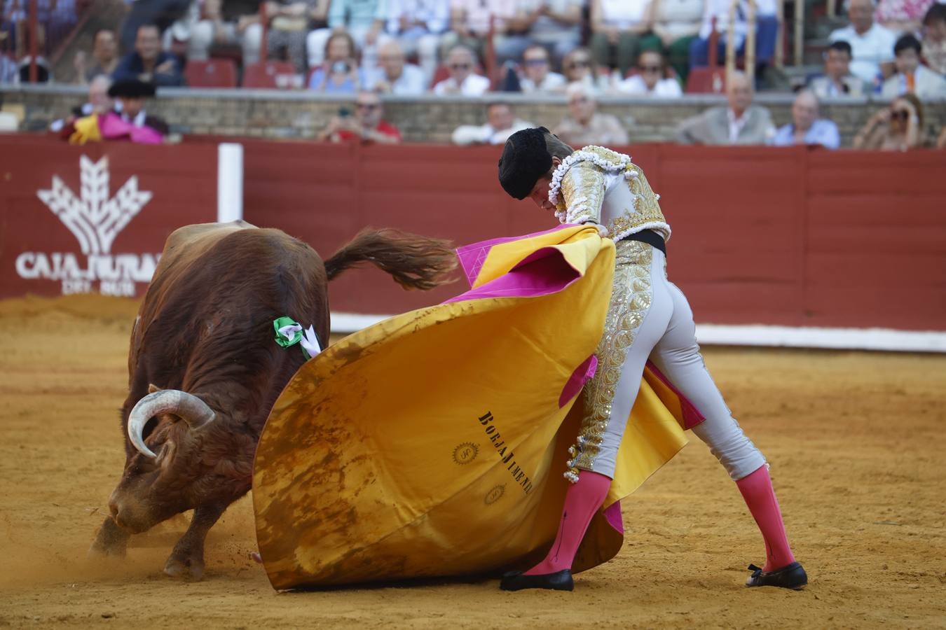 La corrida de Perera, De Justo y Jiménez en Córdoba, en imágenes