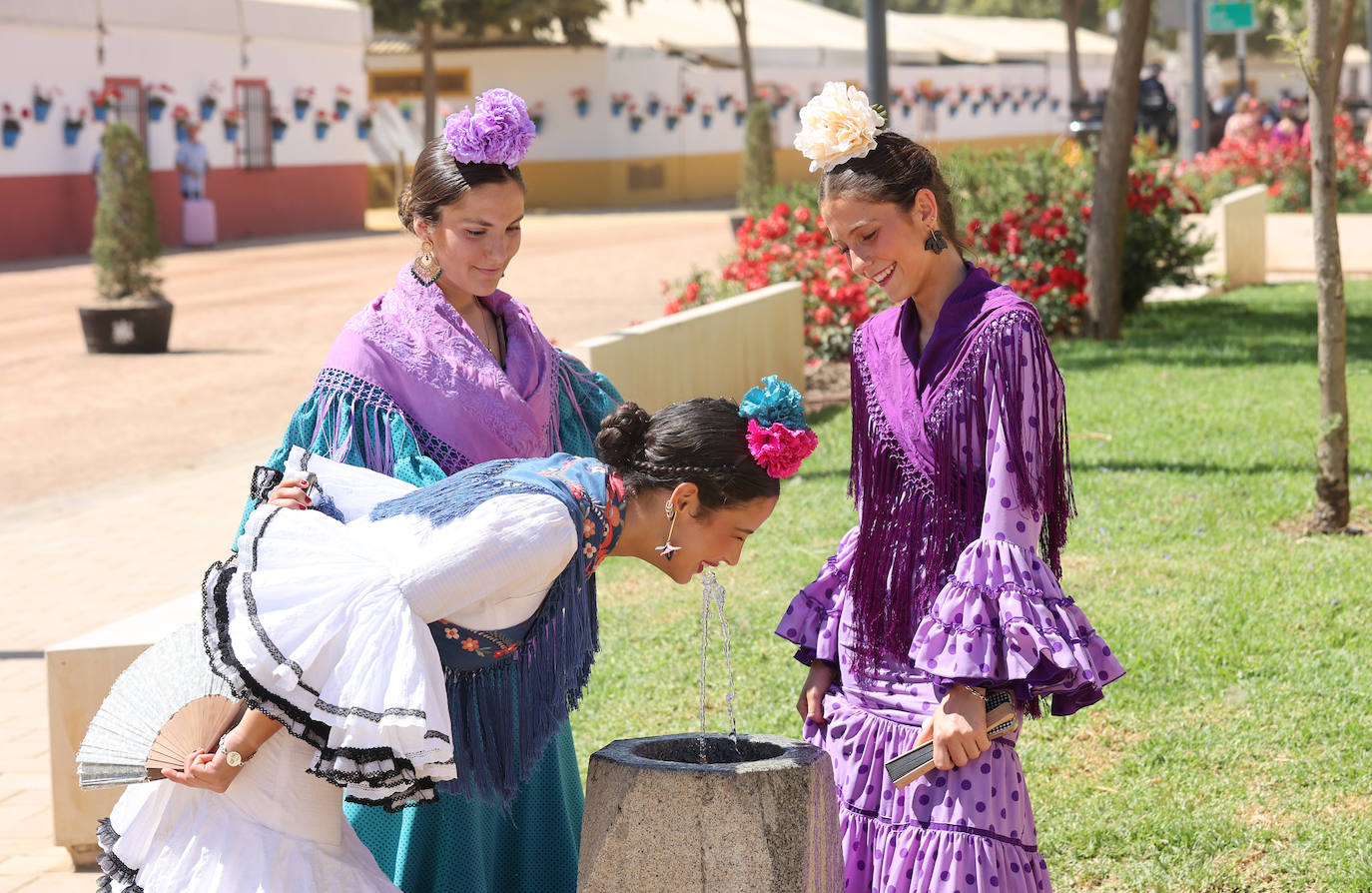 Ambiente de gala en el domingo de Feria de Córdoba, en imágenes