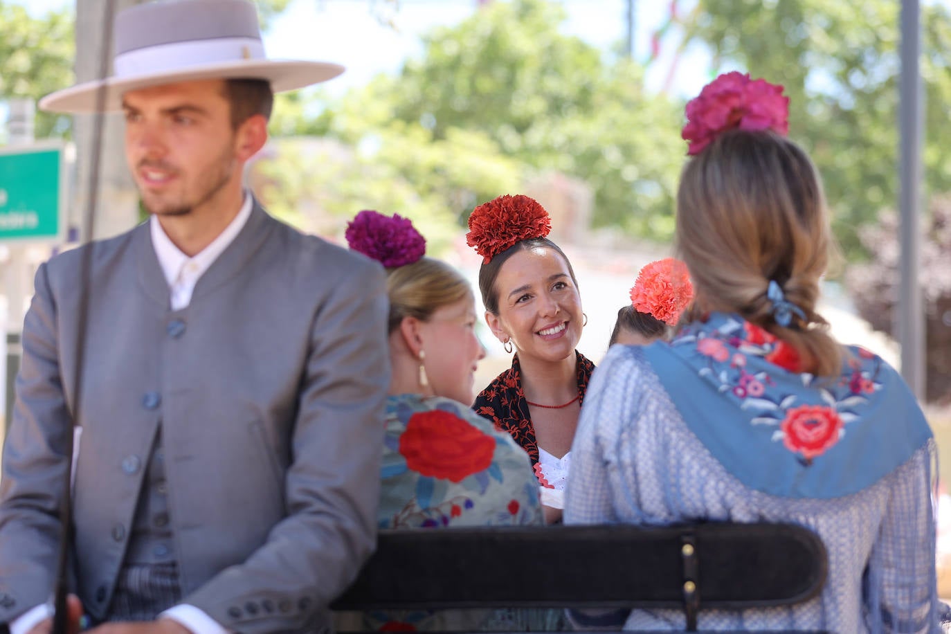 Ambiente de gala en el domingo de Feria de Córdoba, en imágenes