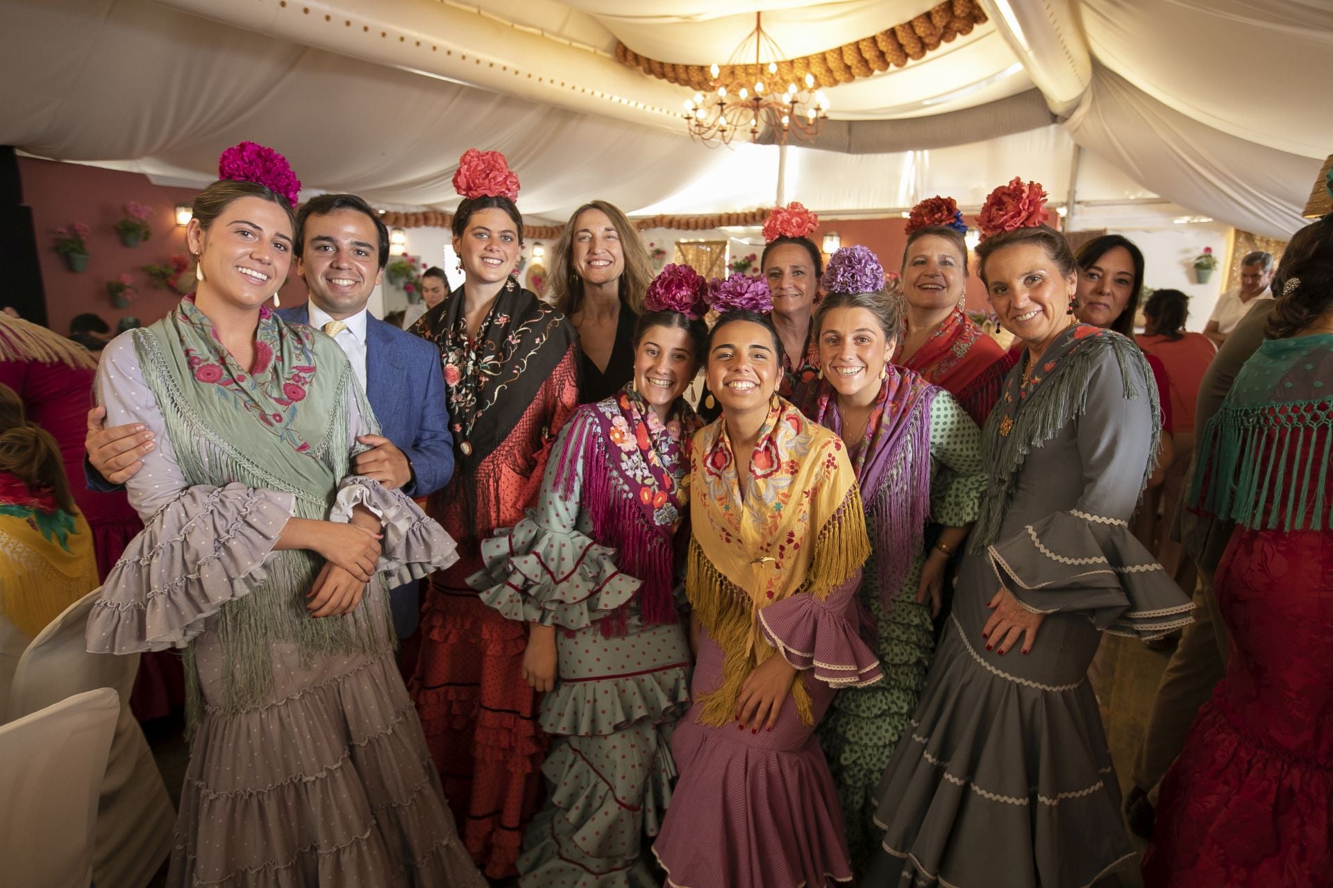 Las casetas bullen el domingo de la Feria de Córdoba, en imágenes