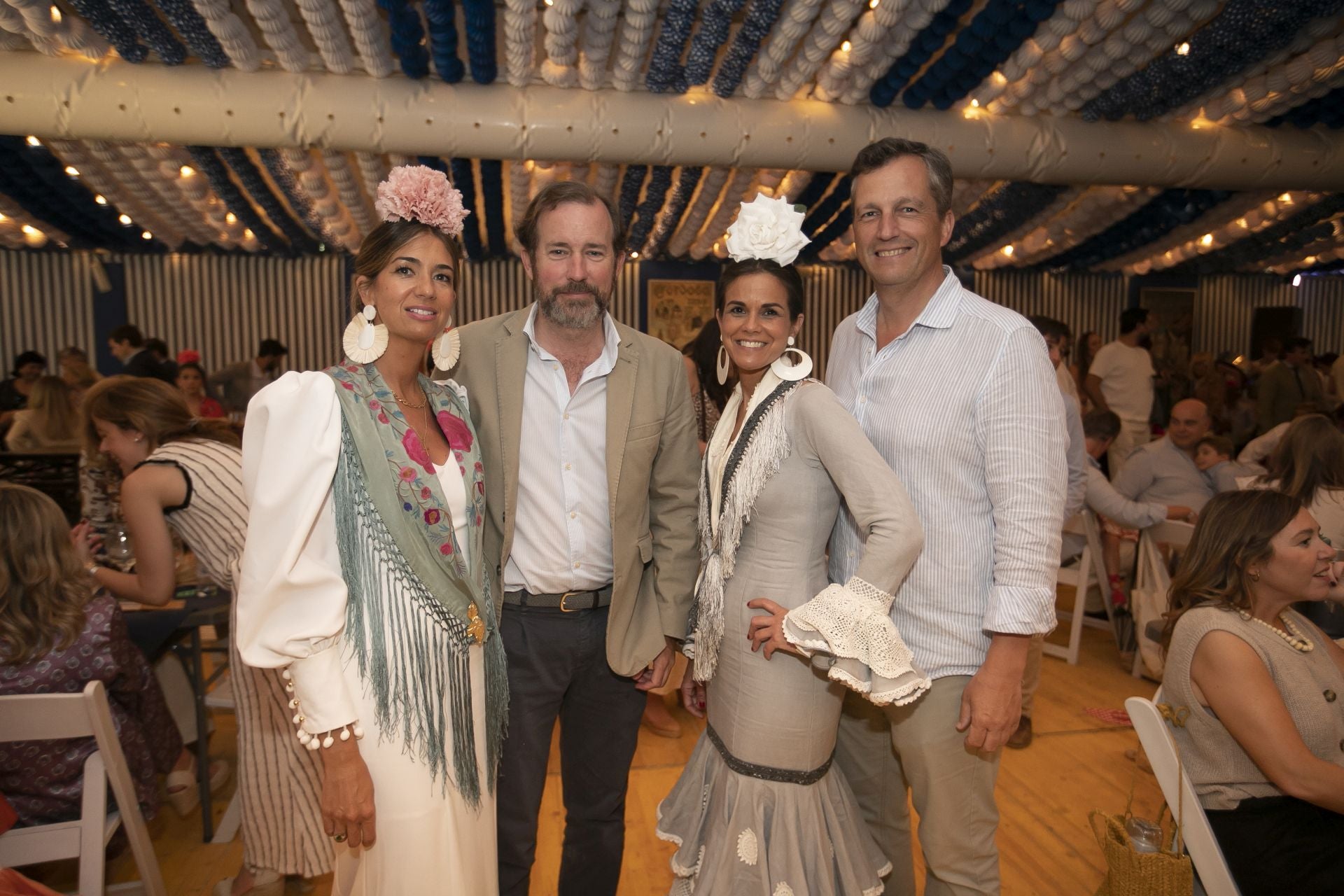 Las casetas bullen el domingo de la Feria de Córdoba, en imágenes