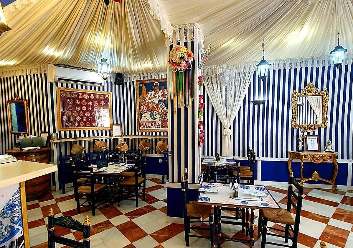 Este restaurante de Málaga que evoca una caseta de feria abrirá un chiringuito este verano en Guadalmar