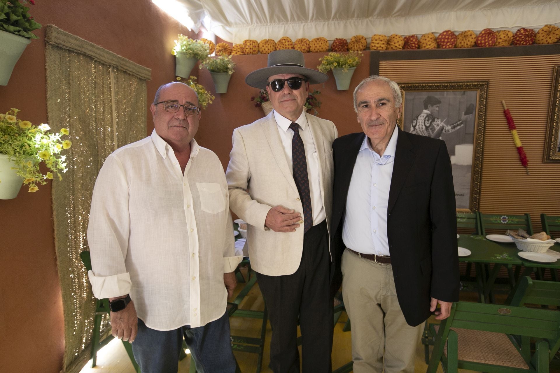 Las casetas brillan el lunes de la Feria de Córdoba, en imágenes