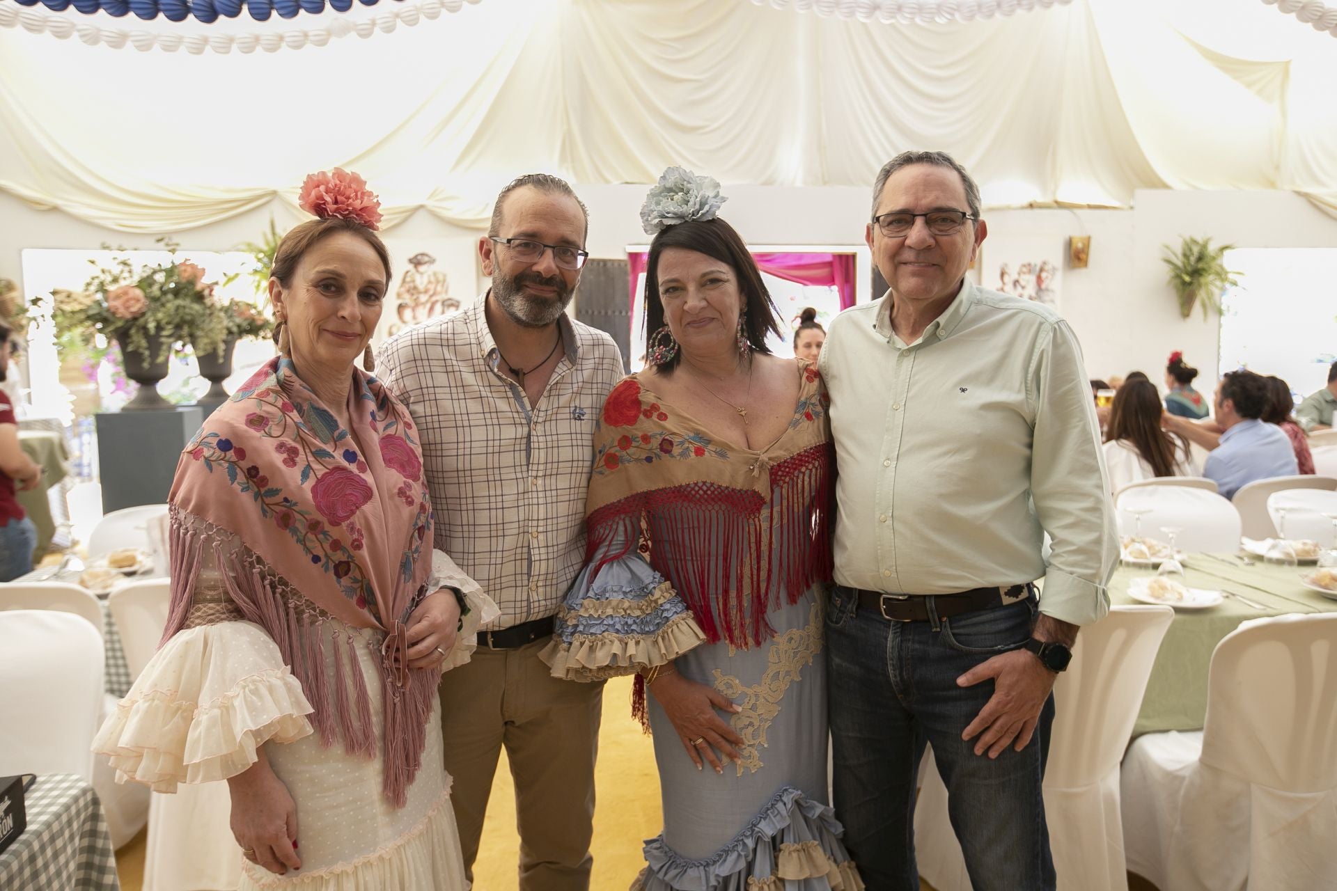 Las casetas brillan el lunes de la Feria de Córdoba, en imágenes