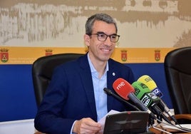 El PSOE de Talavera, en contra de que el alcalde se lleve 400.000 euros de Limpieza a las ferias de San Mateo