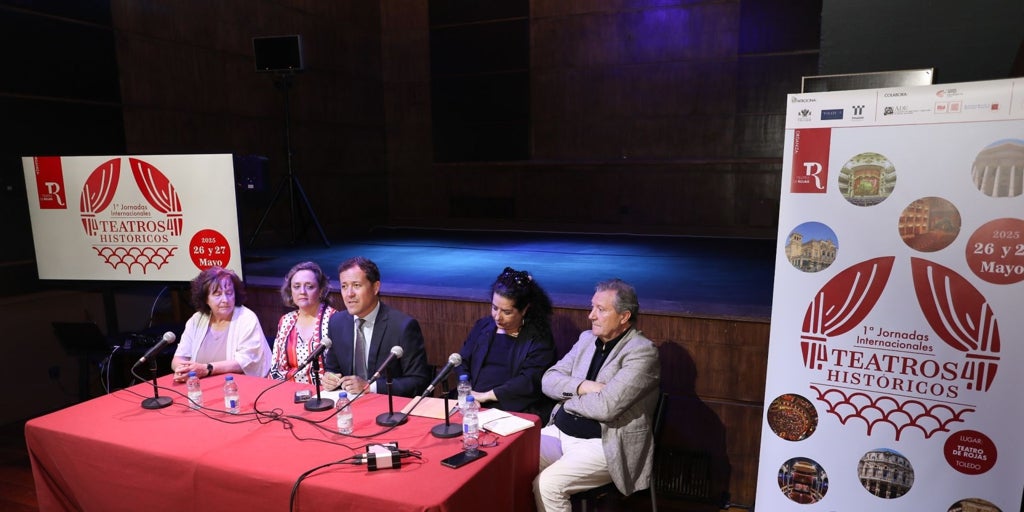 Expertos plantean en el Rojas diseñar un mapa de teatros históricos que incluya su rehabilitación y conservación