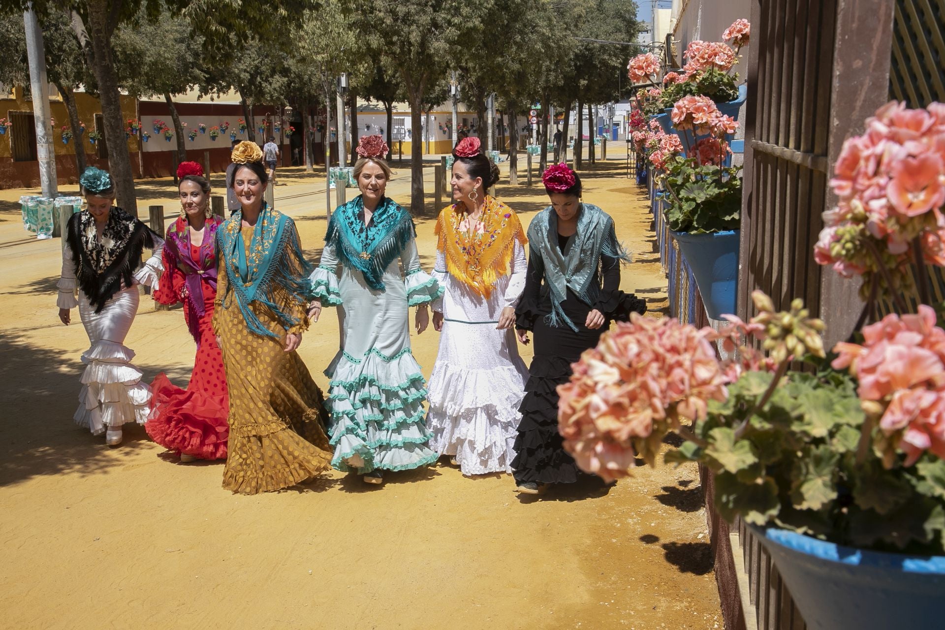 El lucido ambiente el martes de Feria de Córdoba, en imágenes