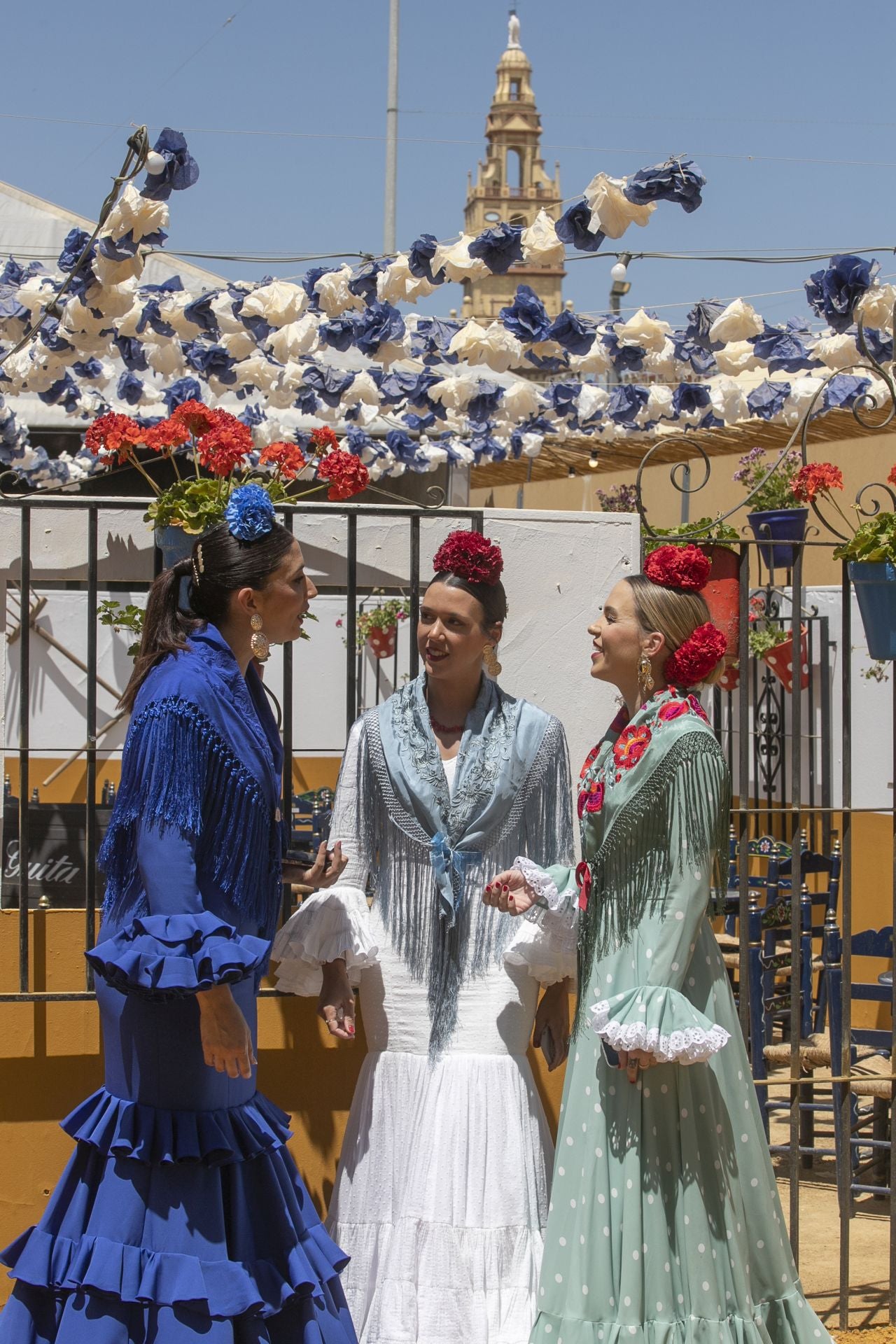 El lucido ambiente el martes de Feria de Córdoba, en imágenes