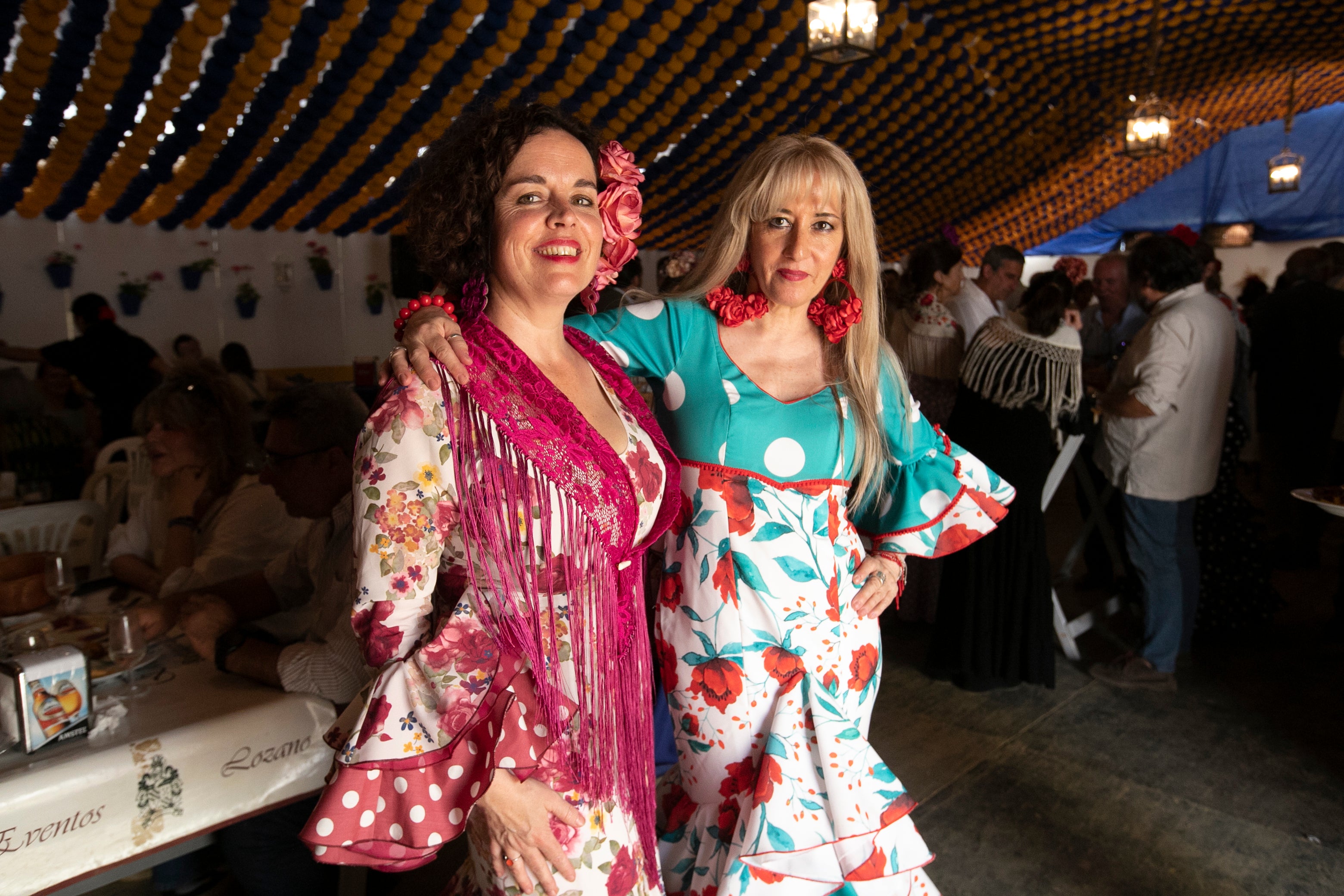 El clima de disfrute en las casetas de la Feria de Córdoba este martes, en imágenes