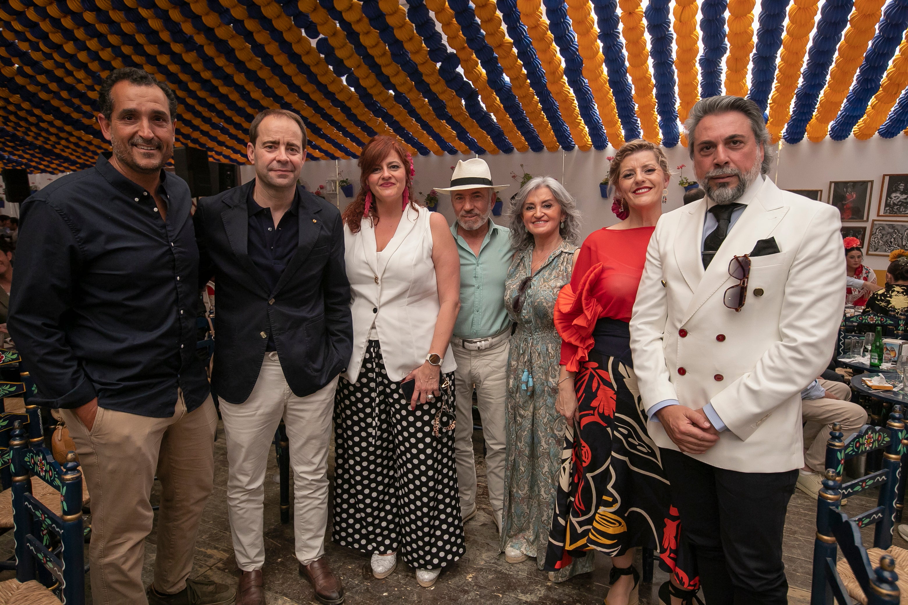 El clima de disfrute en las casetas de la Feria de Córdoba este martes, en imágenes