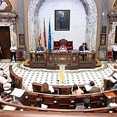 El plantón de los dos ediles díscolos de Vox hace que el PP pierda una votación en Valencia