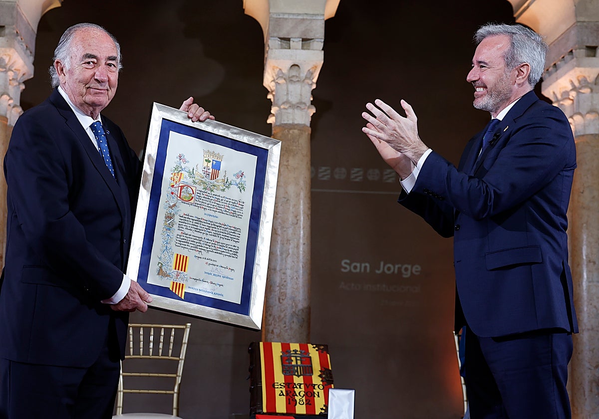 Foto de celebración el Día de San Jorge del presidente de Aragón, Jorge Azcón
