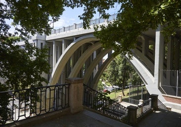 El mono Manolo, vigía de la calle de Bailén