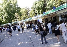 La Feria del Libro llega este viernes al Retiro con el 'ok' al decreto que la declara Bien de Interés Cultural