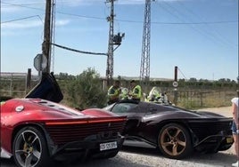 La Guardia Civil vigila a varios coches Ferrari en Andalucía