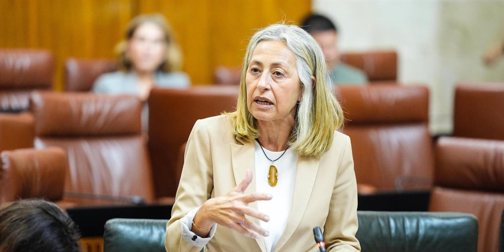 La junta de andalucía aparca los incentivos a los mir para reforzar el plan de verano y les ofrecerá «contratos de larga duración»