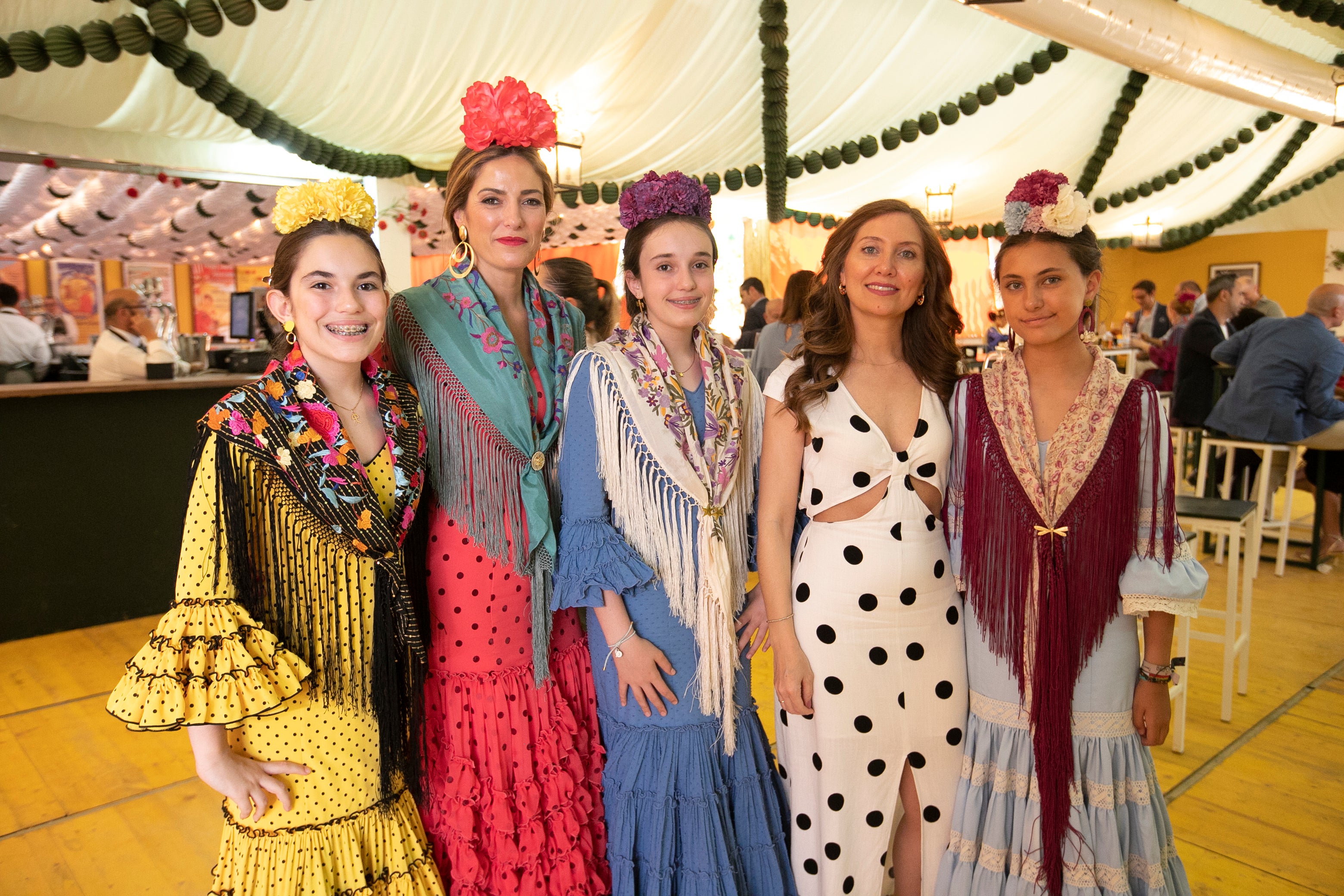 La animada vida de las casetas de la Feria de Córdoba este viernes, en imágenes