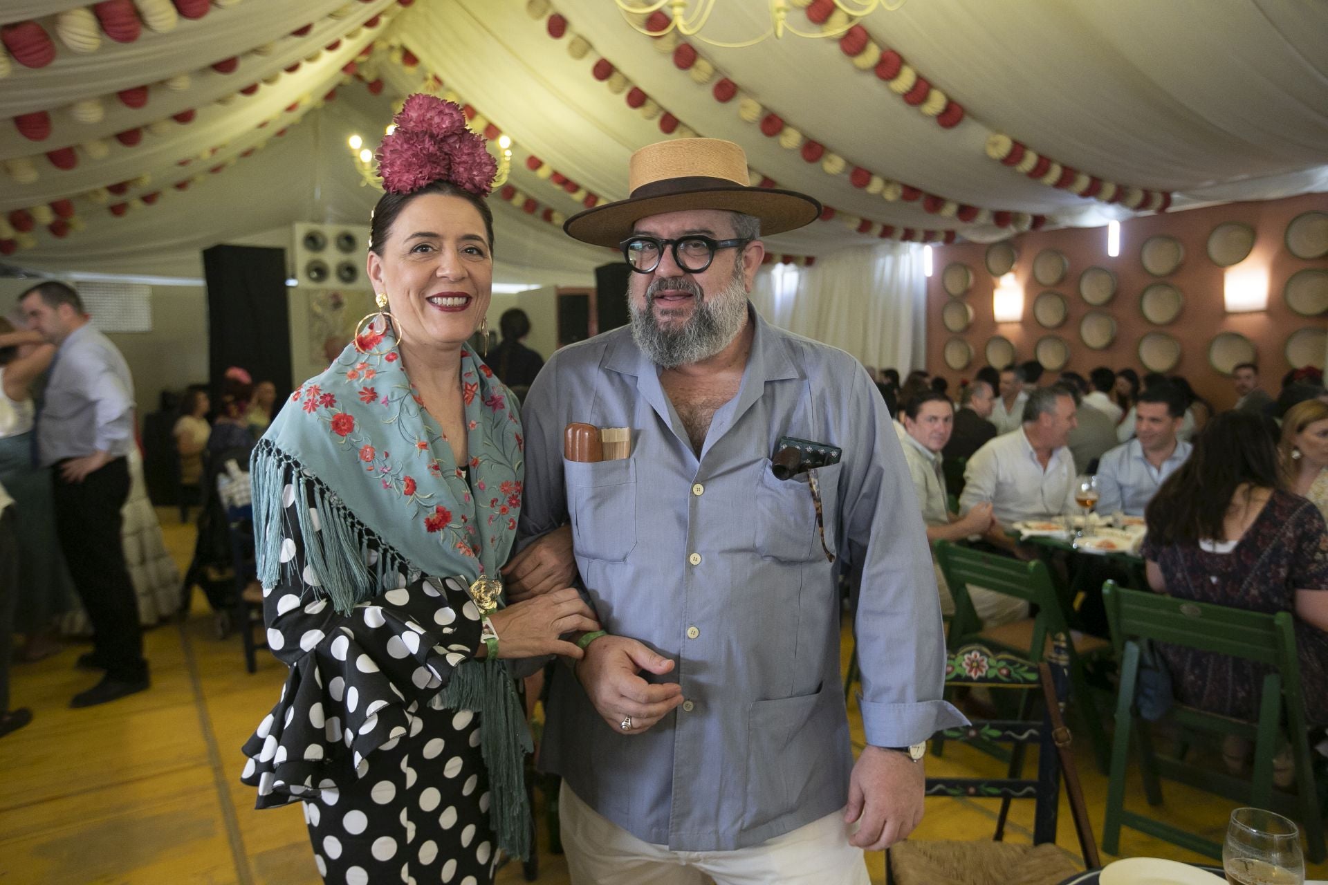 El espléndido ambiente en las casetas el viernes de Feria de Córdoba, en imágenes