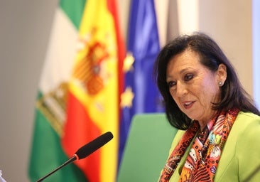 María Dolores Jiménez presenta su candidatura a hermana mayor de la Quinta Angustia