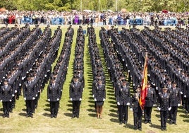 Más de 2.500 nuevos agentes juran en Ávila, «origen y alma de la Policía Nacional»