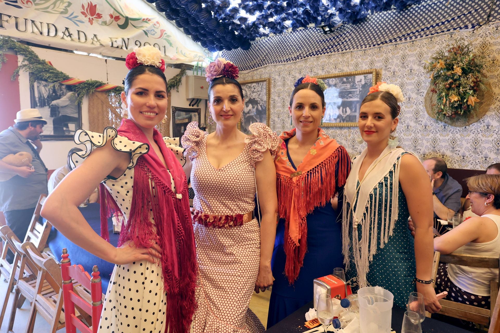 El animado ambiente de las casetas el último sábado de la Feria, en imágenes