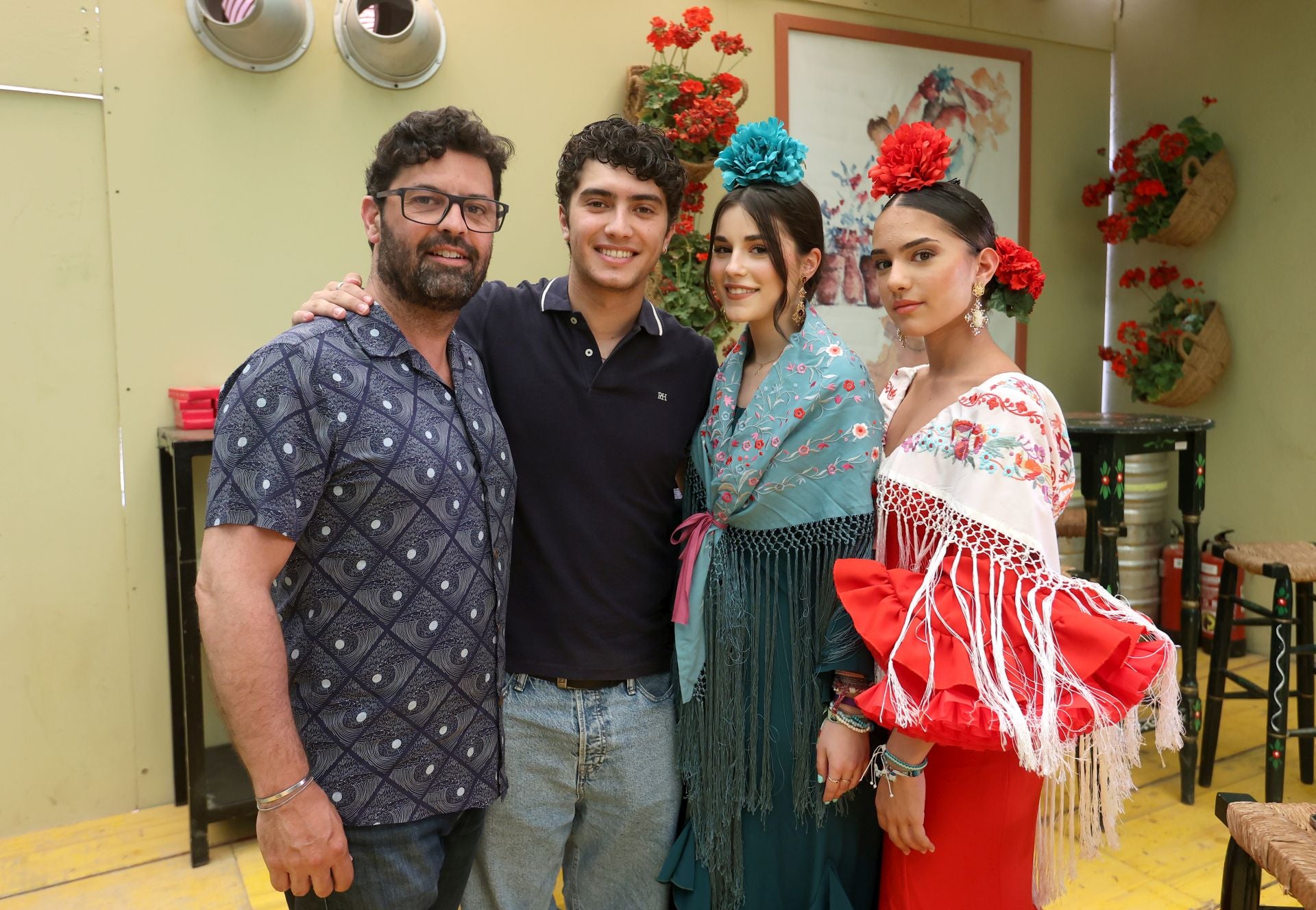 El animado ambiente de las casetas el último sábado de la Feria, en imágenes