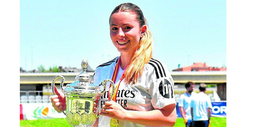 Claudia de la cuerda, campeona de españa con el real madrid juvenil