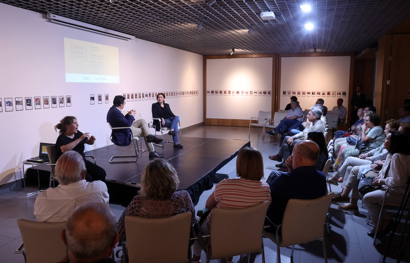 La intervención de Rosa Belmonte en el ciclo Opinión Abierta en Córdoba, en imágenes