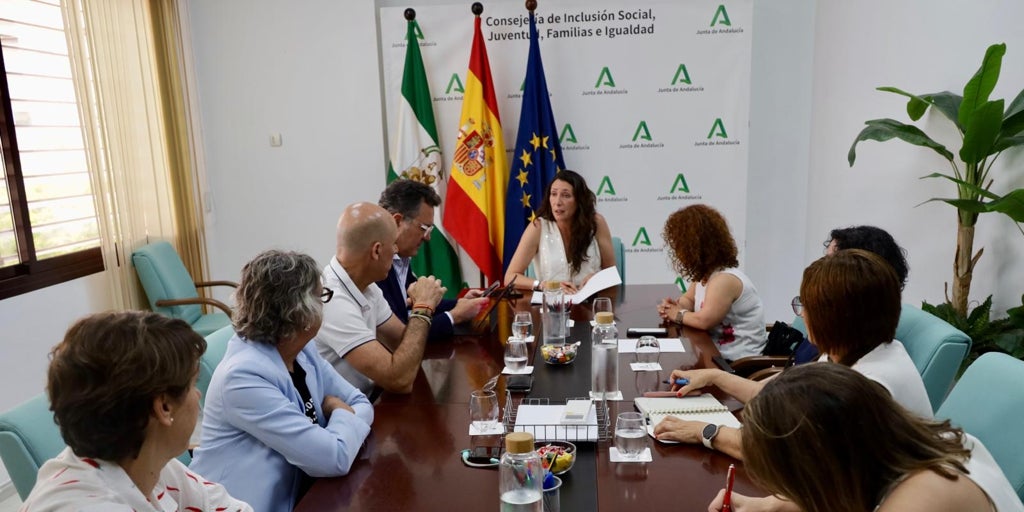Andalucía pagará un 4,5% más por las plazas en residencias y centros de día y sube un 3% la ayuda a domicilio