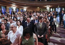 Illa asiste a un acto de Òmnium que acaba con gritos a favor de la independencia