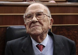 Vox pedirá que se retire a Santiago Carrillo el título de Hijo Predilecto de Gijón