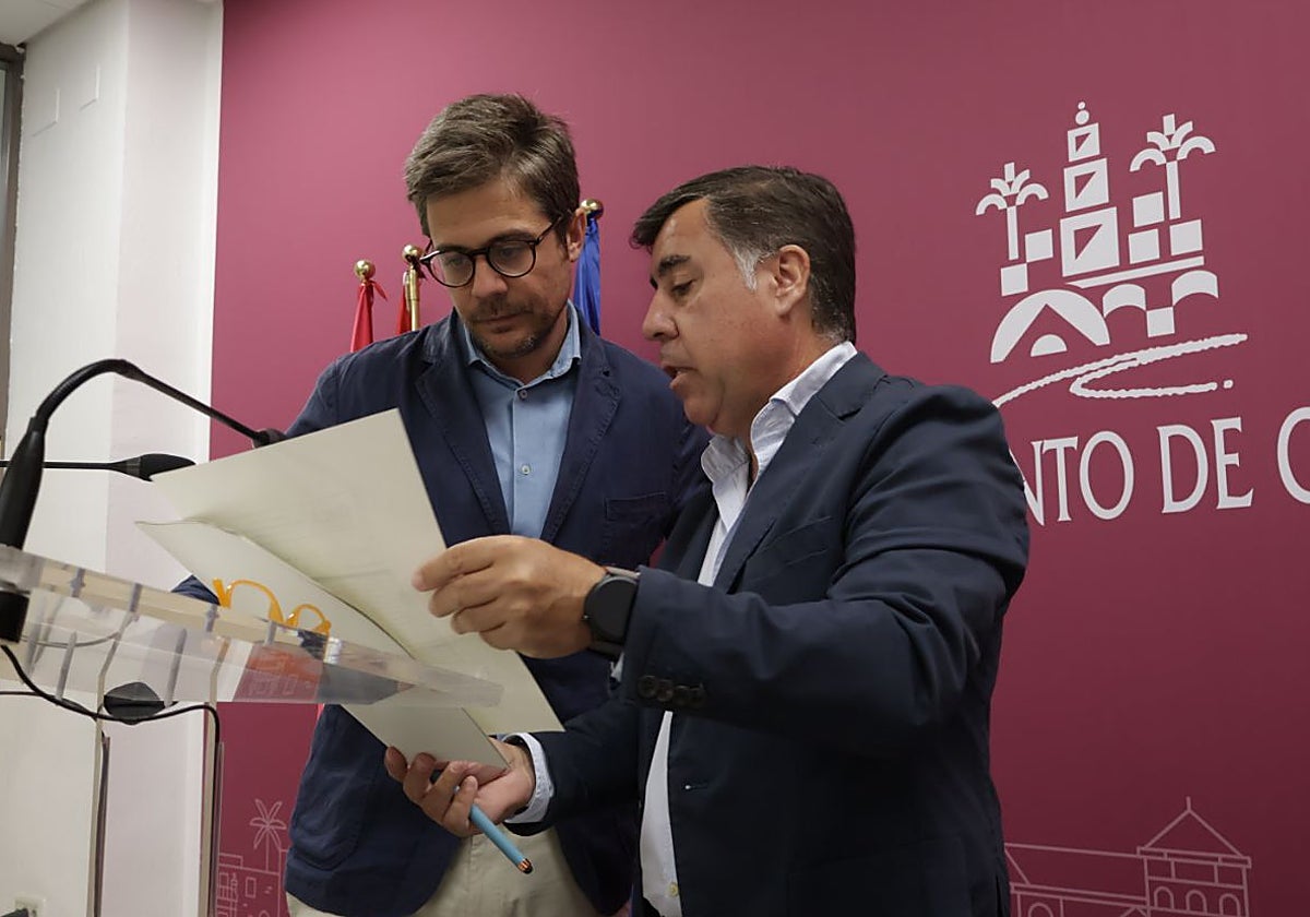 Diego Copé y Miguel Ruiz Madruga, en el Ayuntamiento
