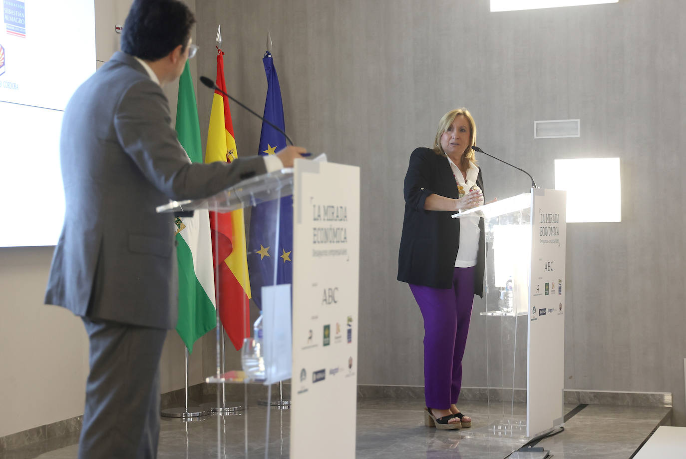 La participación de la viceconsejera de Agricultura en la Mirada Económica, en imágenes