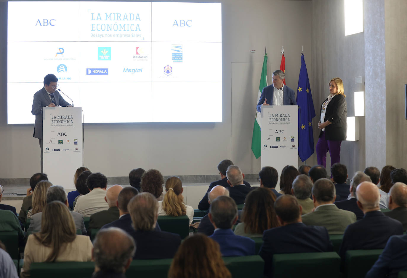 La participación de la viceconsejera de Agricultura en la Mirada Económica, en imágenes